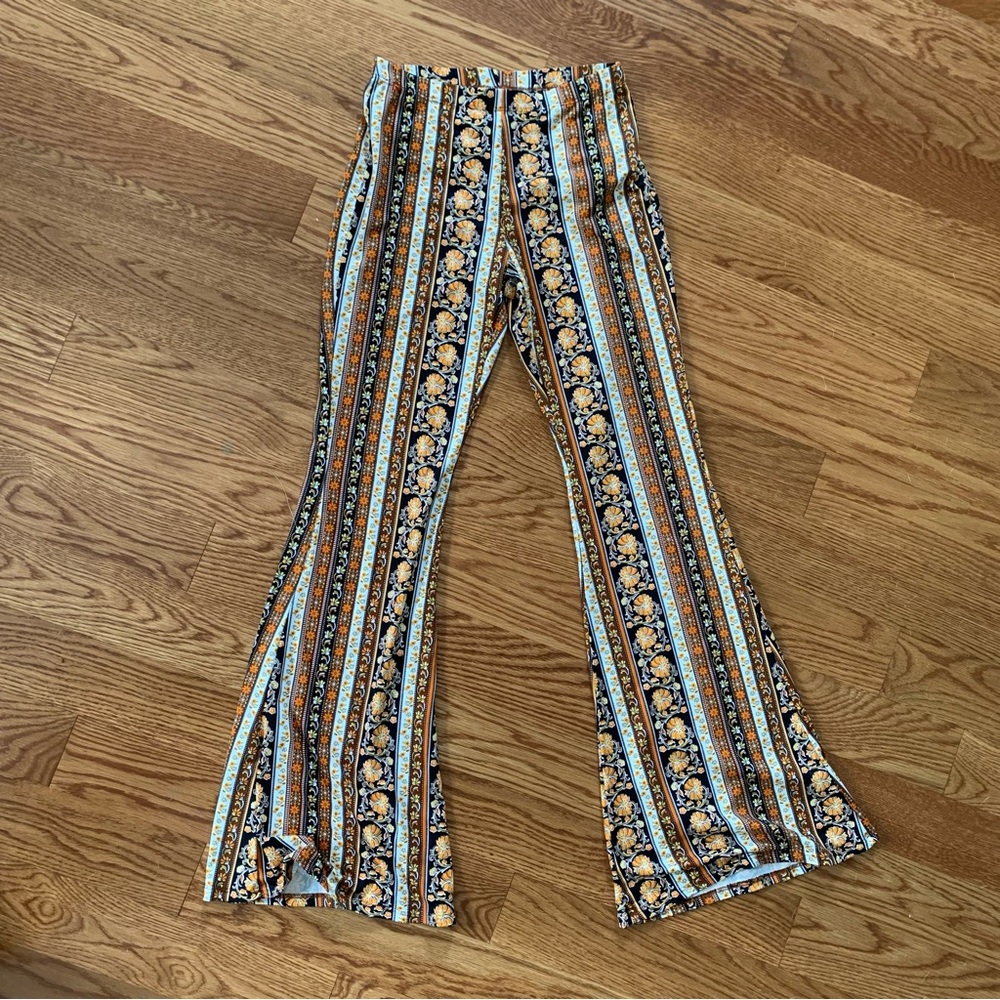 Boho witchy cottagecore stretchy floral flare legging pants
